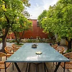 The Secret Garden - Courtyard & Private Pool Villa *