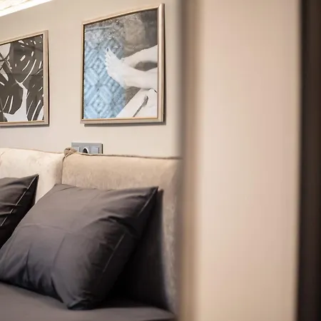 The Secret Garden - Courtyard & Private Pool *