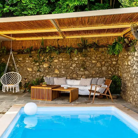 The Secret Garden - Courtyard & Private Pool * Kalamata