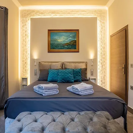 The Secret Garden - Courtyard & Private Pool *