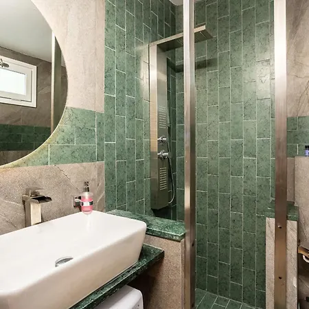 Villa The Secret Garden - Courtyard & Private Pool Kalamata