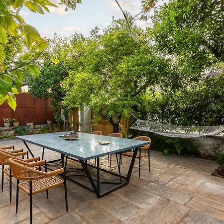 The Secret Garden - Courtyard & Private Pool *