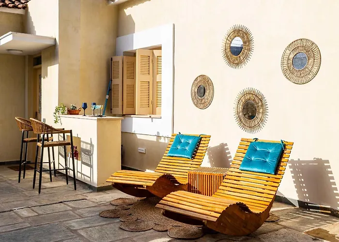 The Secret Garden - Courtyard & Private Pool