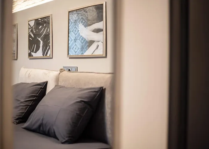 The Secret Garden - Courtyard & Private Pool *