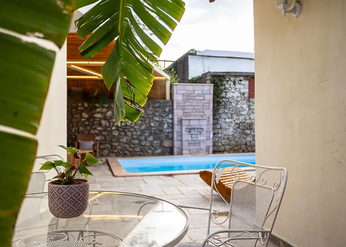 The Secret Garden - Courtyard & Private Pool *