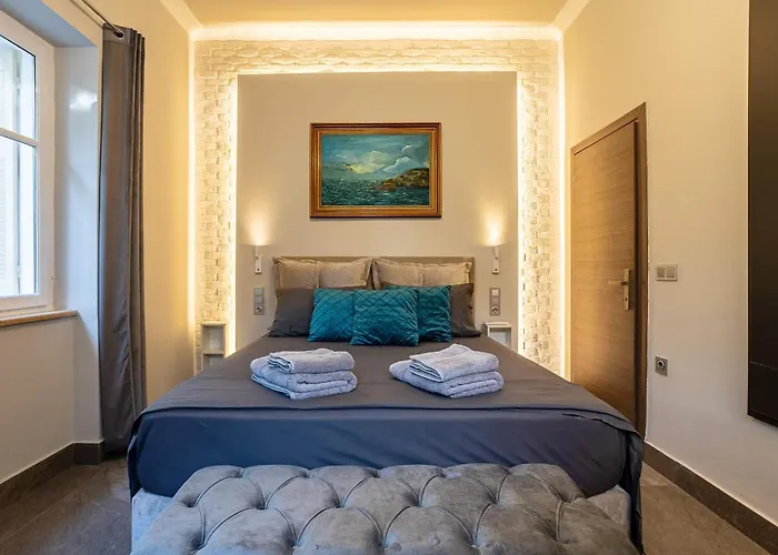 The Secret Garden - Courtyard & Private Pool *