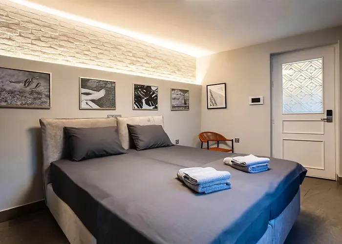 The Secret Garden - Courtyard & Private Pool 别墅 *