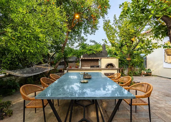 The Secret Garden - Courtyard & Private Pool * Kalamata